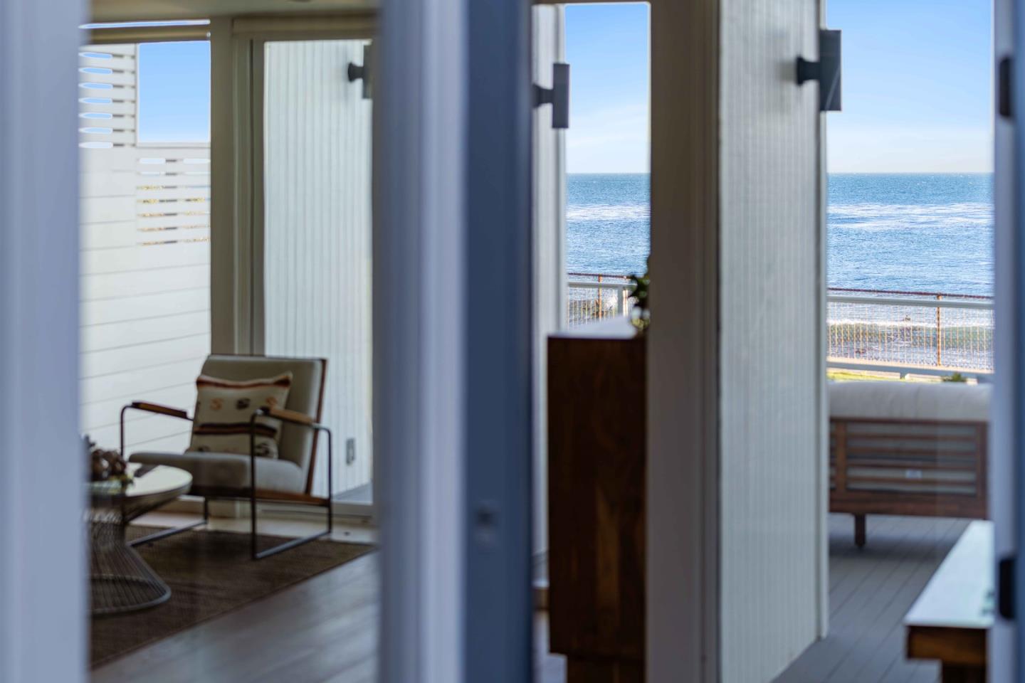 Detail Gallery Image 9 of 62 For 9 Rockview Dr, Santa Cruz,  CA 95062 - 4 Beds | 3 Baths