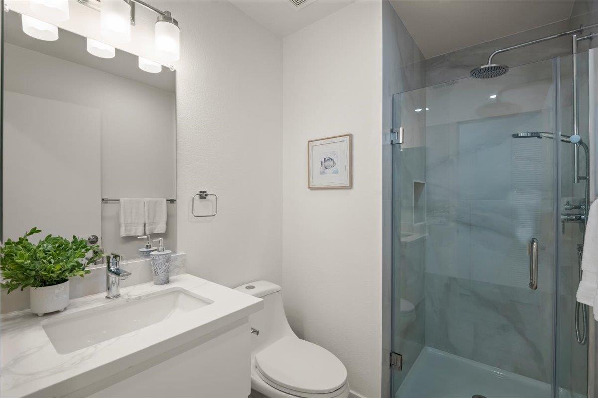 Detail Gallery Image 15 of 29 For 6185 Lavendula Way, San Jose,  CA 95119 - 3 Beds | 3 Baths