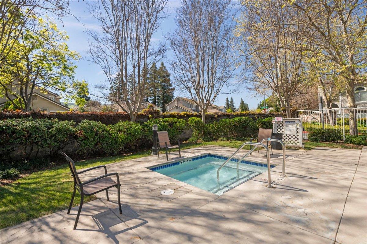 Detail Gallery Image 26 of 29 For 6185 Lavendula Way, San Jose,  CA 95119 - 3 Beds | 3 Baths