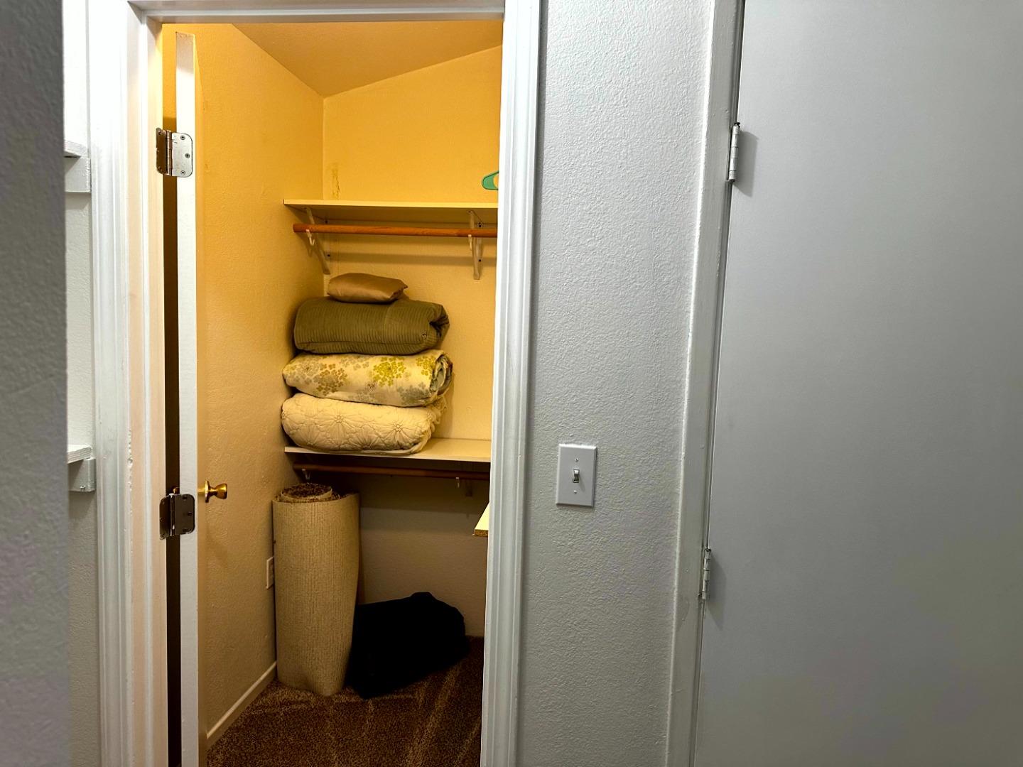 Detail Gallery Image 9 of 14 For 1354 N Main St a,  Salinas,  CA 93906 - 1 Beds | 1 Baths