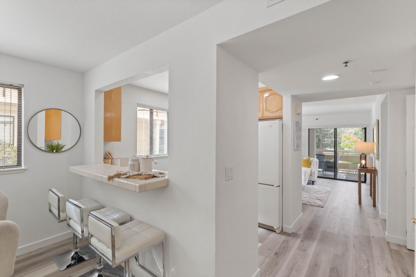 Detail Gallery Image 10 of 42 For 576 W Parr Ave #1,  Los Gatos,  CA 95032 - 2 Beds | 1 Baths