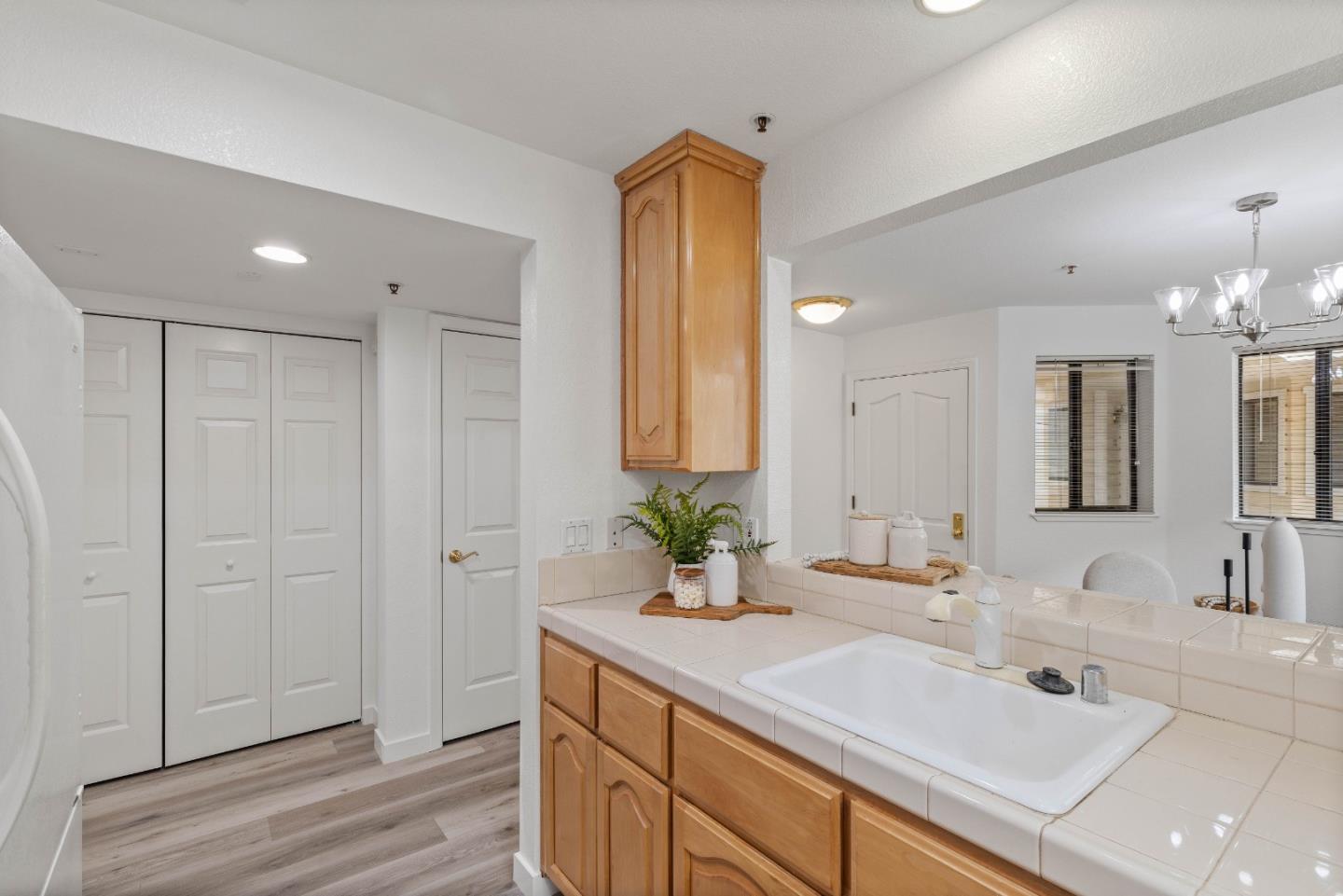 Detail Gallery Image 14 of 42 For 576 W Parr Ave #1,  Los Gatos,  CA 95032 - 2 Beds | 1 Baths