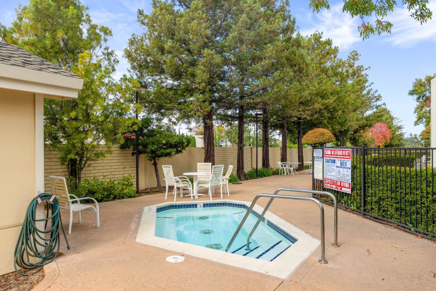 Detail Gallery Image 32 of 42 For 576 W Parr Ave #1,  Los Gatos,  CA 95032 - 2 Beds | 1 Baths