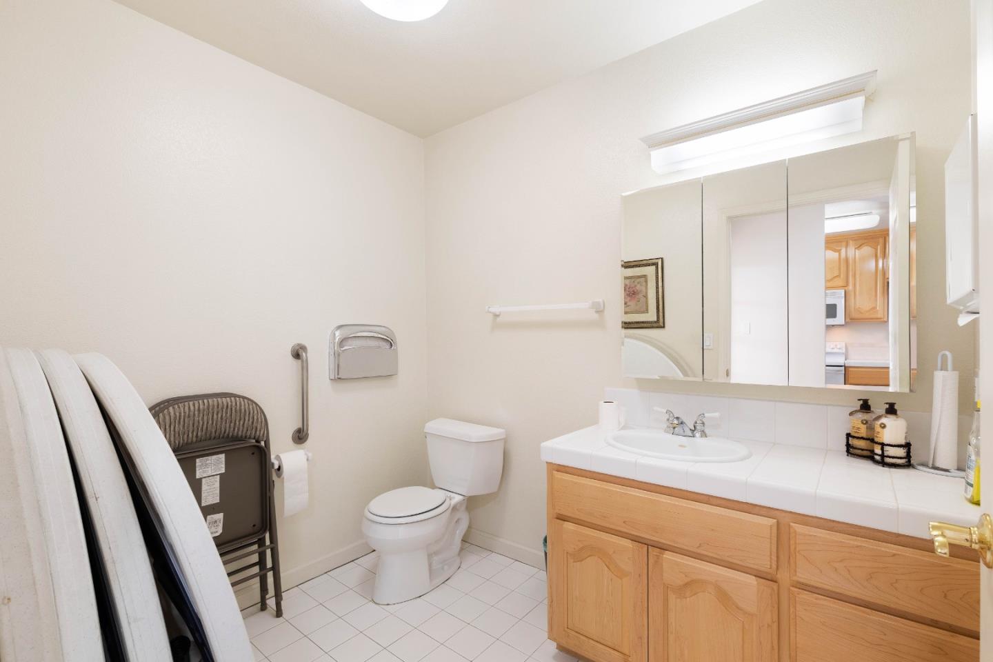Detail Gallery Image 40 of 42 For 576 W Parr Ave #1,  Los Gatos,  CA 95032 - 2 Beds | 1 Baths