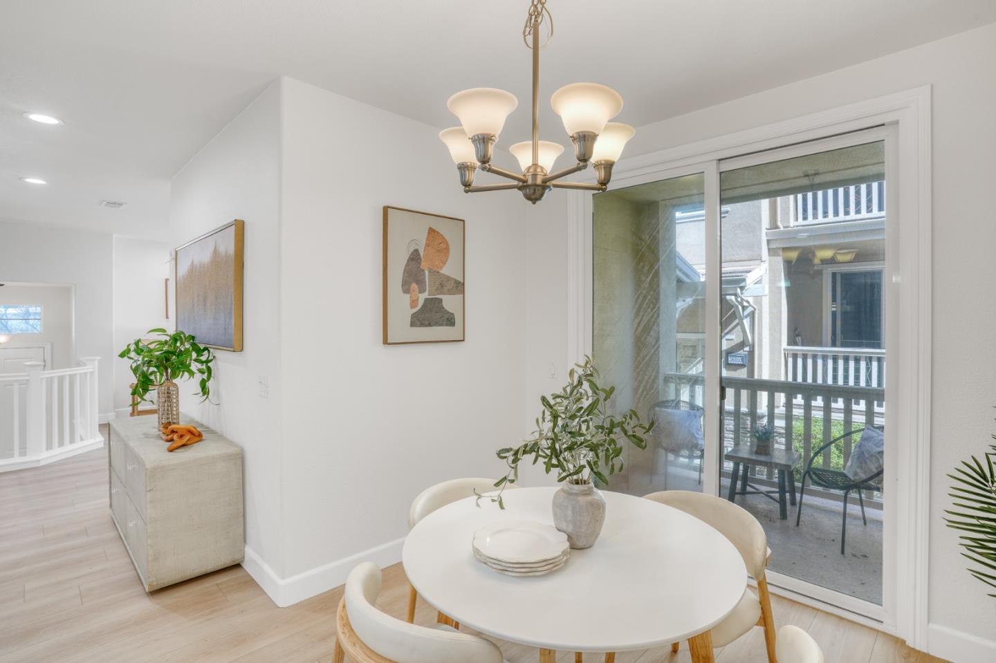 Detail Gallery Image 13 of 35 For 36083 Soapberry Cmn #12,  Fremont,  CA 94536 - 3 Beds | 2/1 Baths