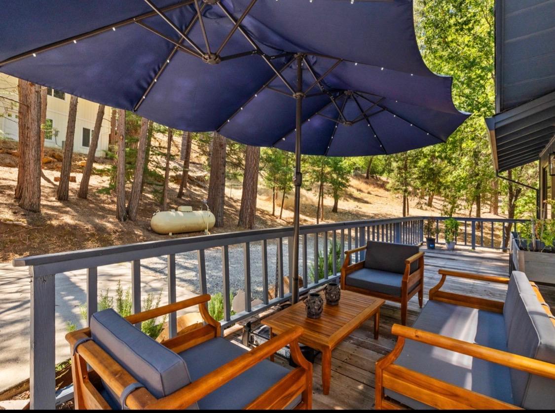 Detail Gallery Image 13 of 22 For 19271 Pine Mountain Dr, Groveland,  CA 95321 - 3 Beds | 2 Baths