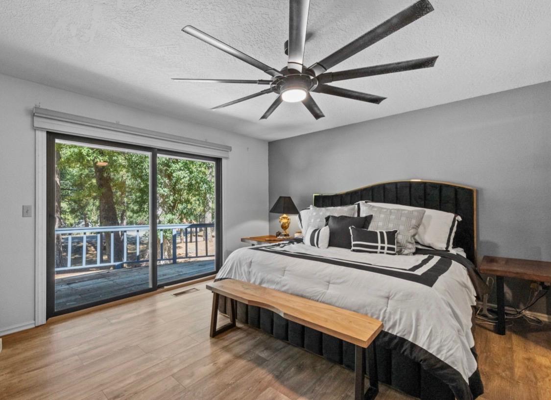 Detail Gallery Image 8 of 22 For 19271 Pine Mountain Dr, Groveland,  CA 95321 - 3 Beds | 2 Baths