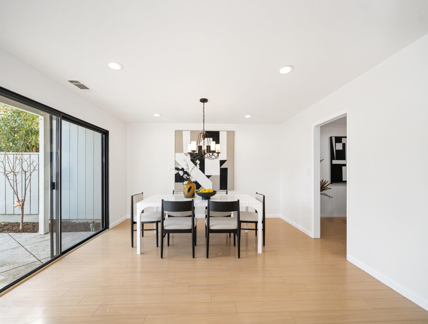 Detail Gallery Image 12 of 31 For 7518 Rosedale Ct, Pleasanton,  CA 94588 - 3 Beds | 2 Baths