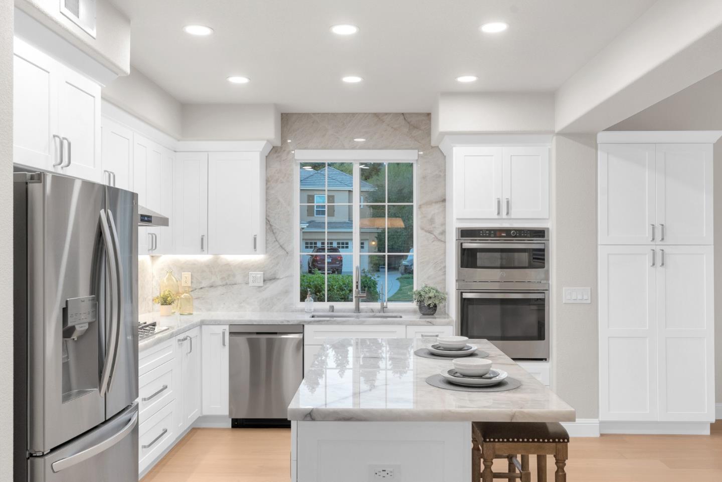 Detail Gallery Image 11 of 43 For 1680 Espana Way, Morgan Hill,  CA 95037 - 4 Beds | 3 Baths