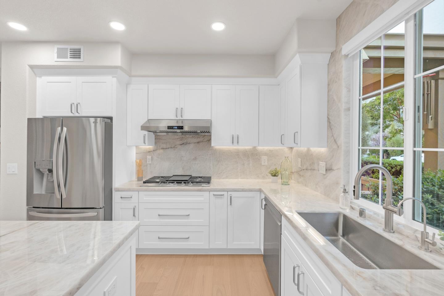 Detail Gallery Image 6 of 43 For 1680 Espana Way, Morgan Hill,  CA 95037 - 4 Beds | 3 Baths