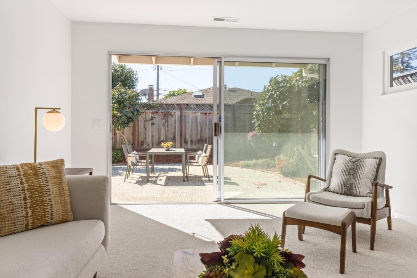 Detail Gallery Image 28 of 33 For 41 Maple Way, San Carlos,  CA 94070 - 3 Beds | 2 Baths