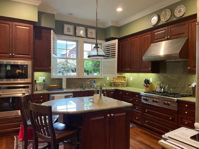 Detail Gallery Image 13 of 29 For 842 Waverley St, Palo Alto,  CA 94301 - 2 Beds | 2/1 Baths