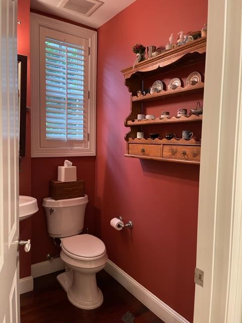 Detail Gallery Image 15 of 29 For 842 Waverley St, Palo Alto,  CA 94301 - 2 Beds | 2/1 Baths