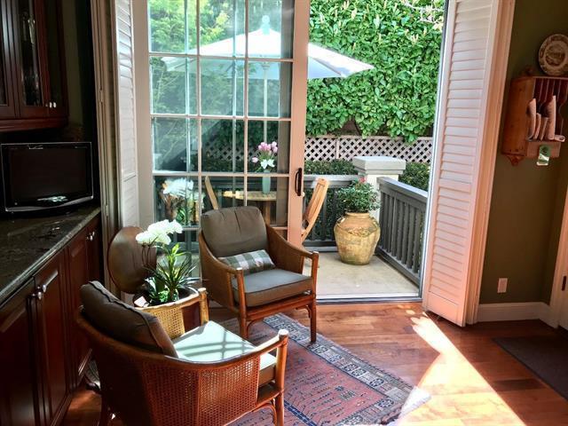 Detail Gallery Image 19 of 29 For 842 Waverley St, Palo Alto,  CA 94301 - 2 Beds | 2/1 Baths