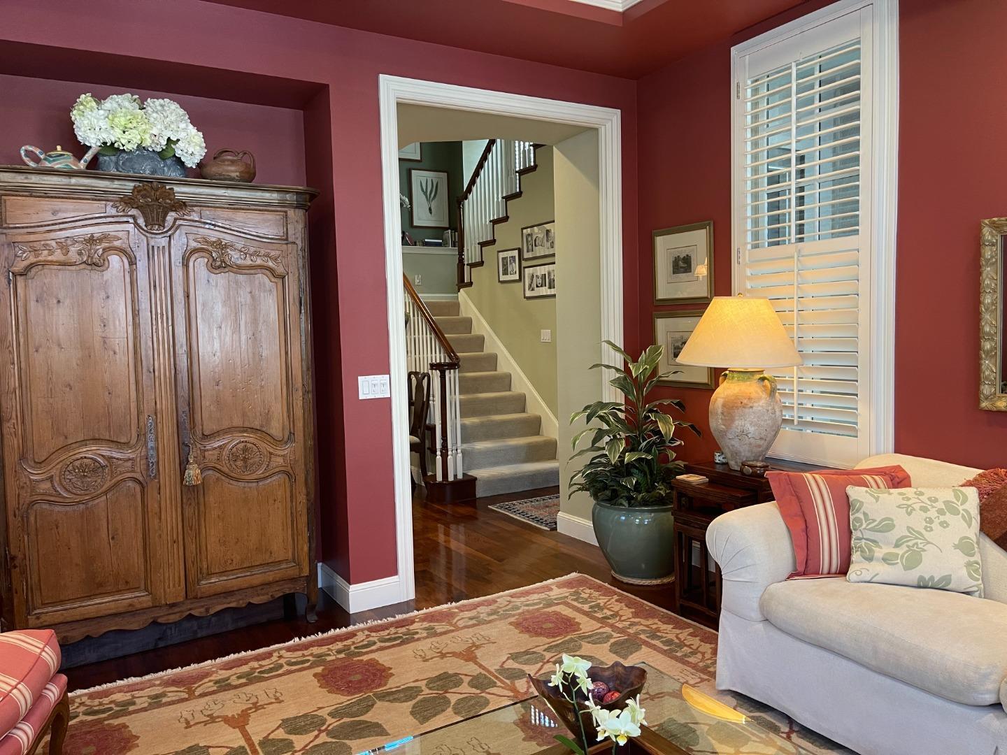 Detail Gallery Image 8 of 29 For 842 Waverley St, Palo Alto,  CA 94301 - 2 Beds | 2/1 Baths