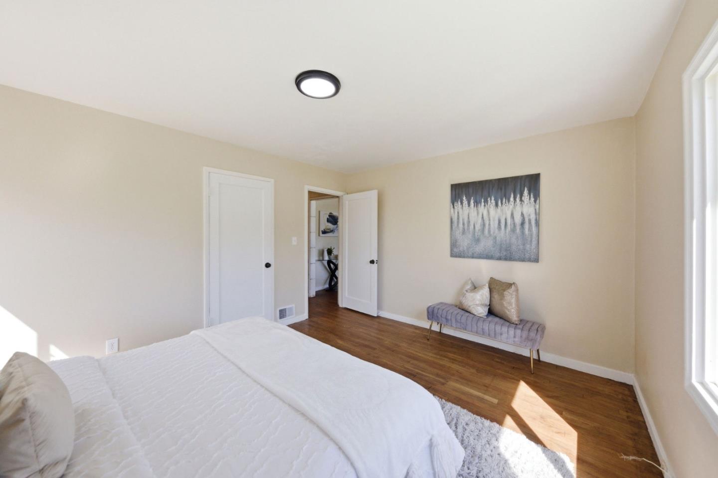 Detail Gallery Image 29 of 68 For 1537 Cypress Ave, San Mateo,  CA 94401 - 4 Beds | 2 Baths