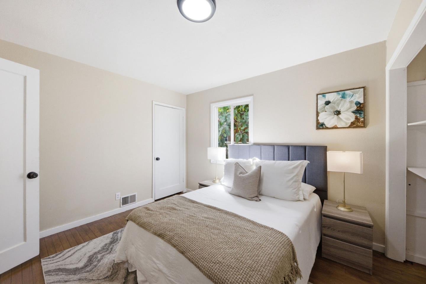 Detail Gallery Image 31 of 68 For 1537 Cypress Ave, San Mateo,  CA 94401 - 4 Beds | 2 Baths