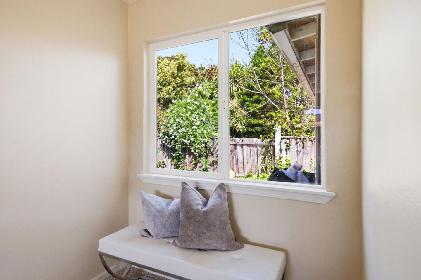 Detail Gallery Image 45 of 68 For 1537 Cypress Ave, San Mateo,  CA 94401 - 4 Beds | 2 Baths