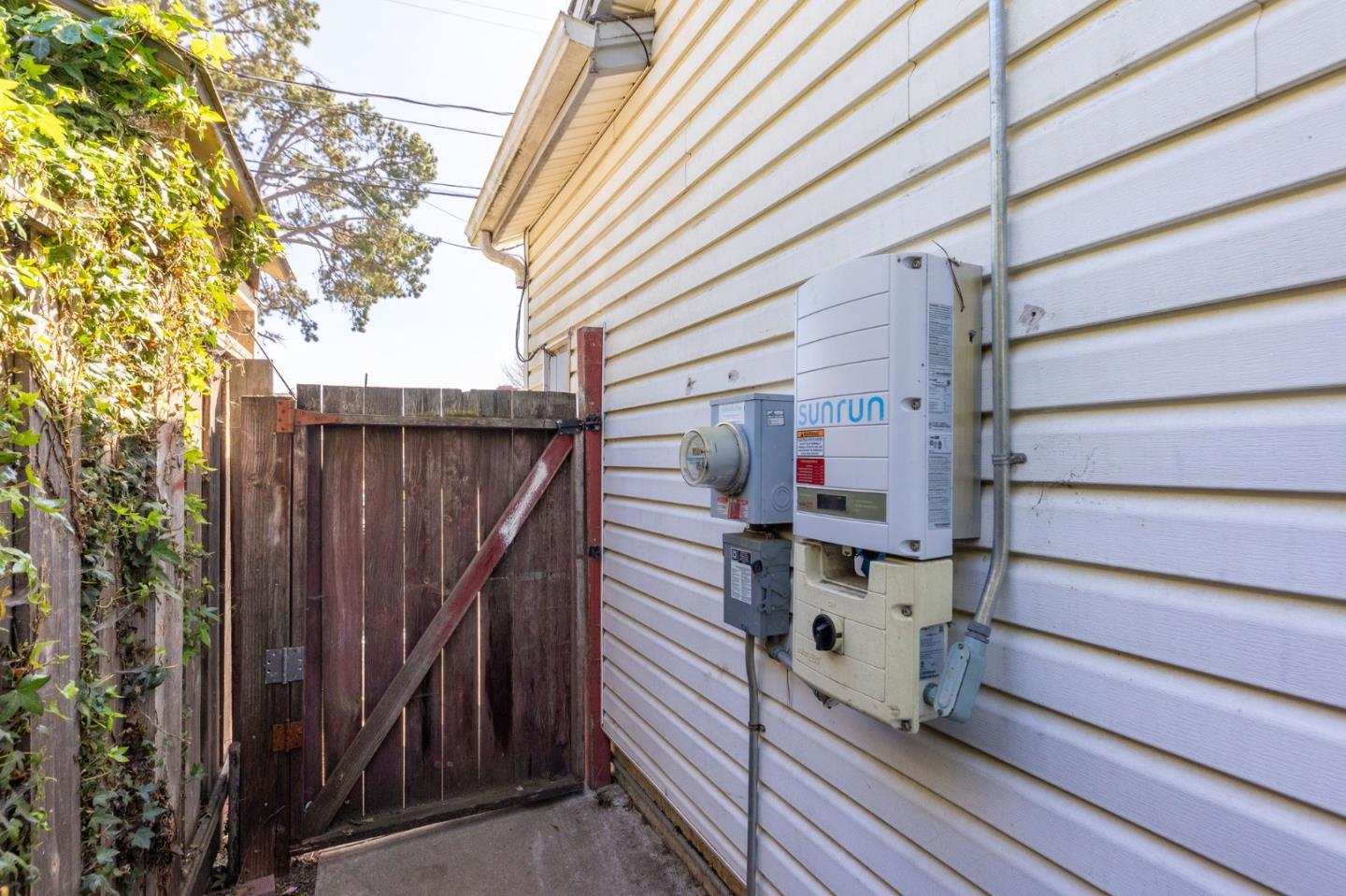 Detail Gallery Image 66 of 68 For 1537 Cypress Ave, San Mateo,  CA 94401 - 4 Beds | 2 Baths