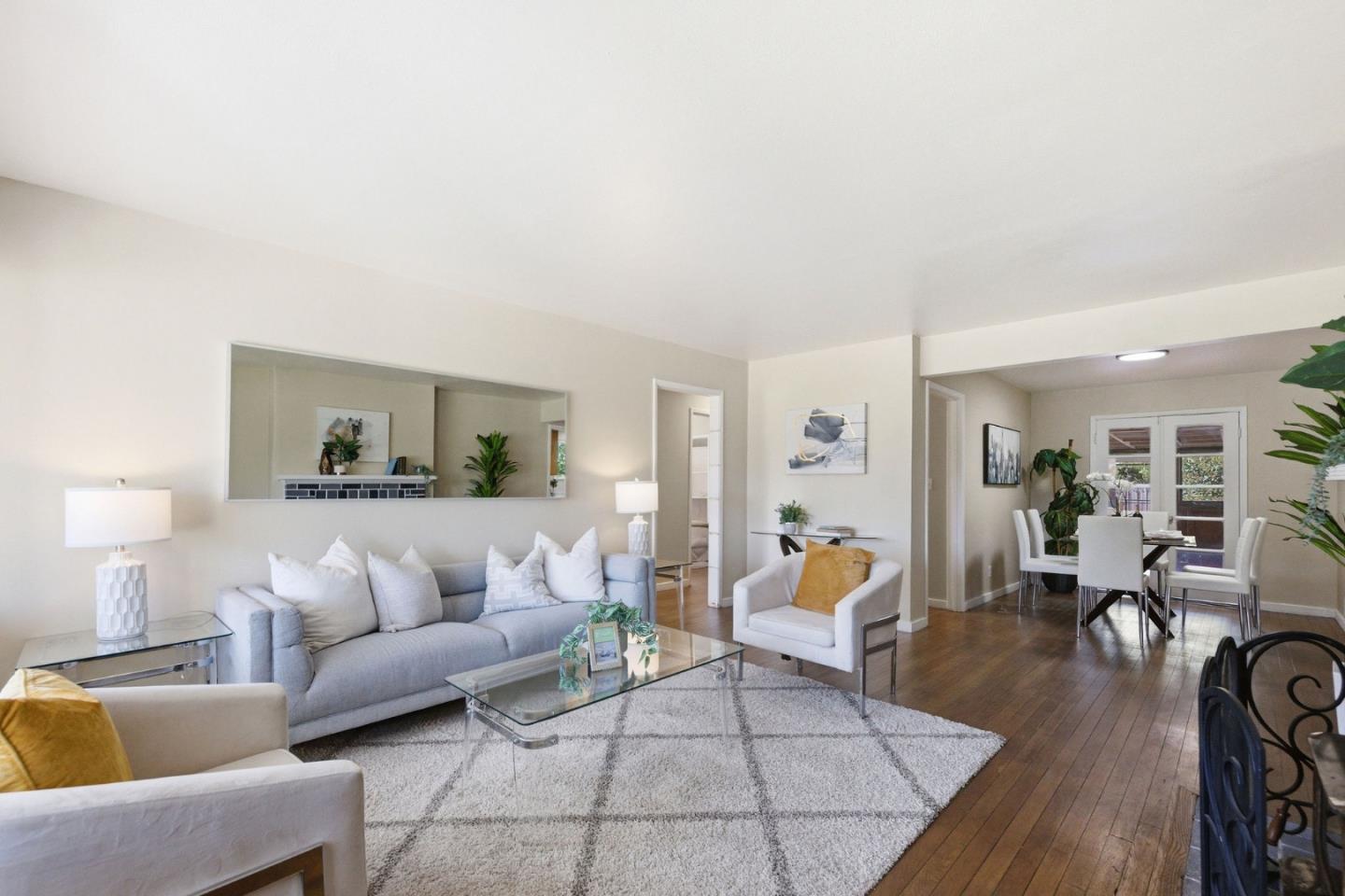 Detail Gallery Image 9 of 68 For 1537 Cypress Ave, San Mateo,  CA 94401 - 4 Beds | 2 Baths