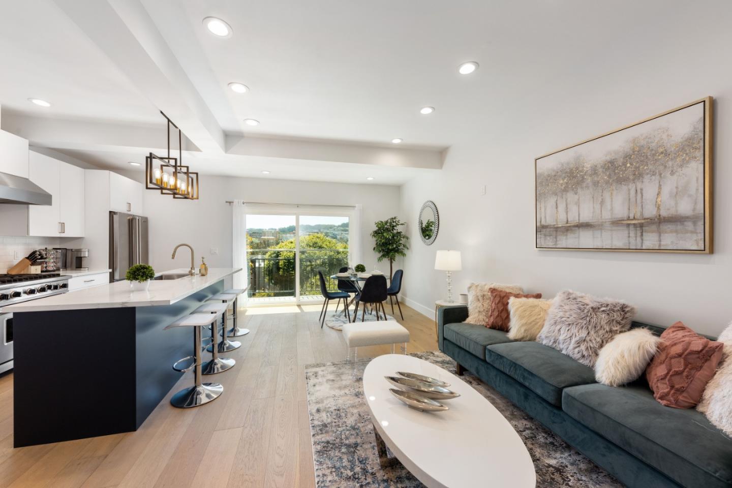 Detail Gallery Image 4 of 57 For 308 Crescent Ave, San Francisco,  CA 94110 - – Beds | – Baths