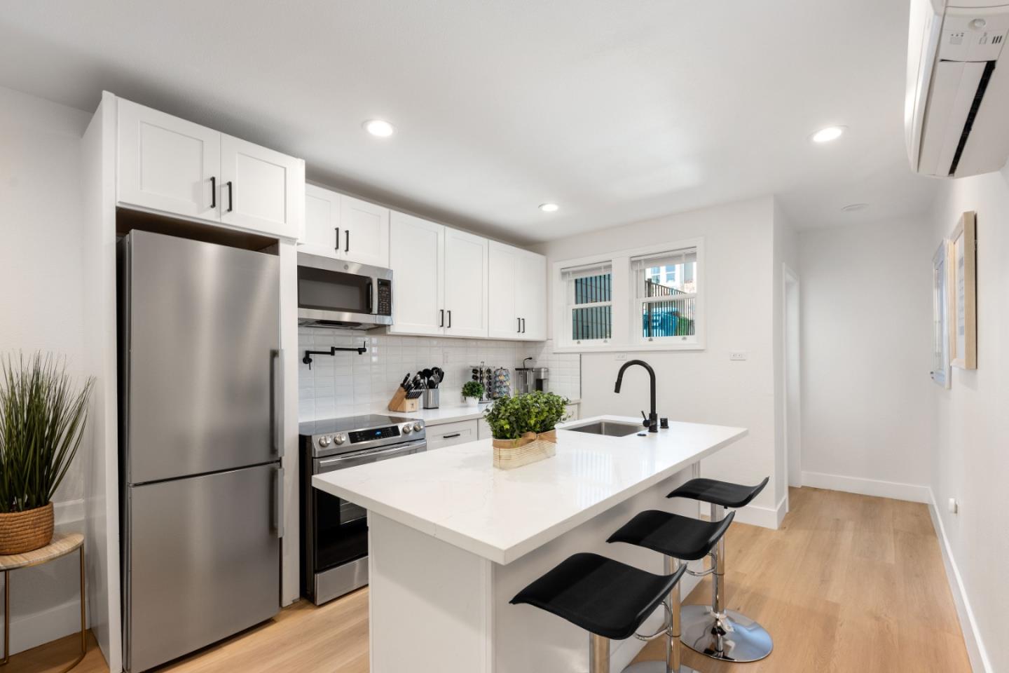 Detail Gallery Image 42 of 57 For 308 Crescent Ave, San Francisco,  CA 94110 - – Beds | – Baths