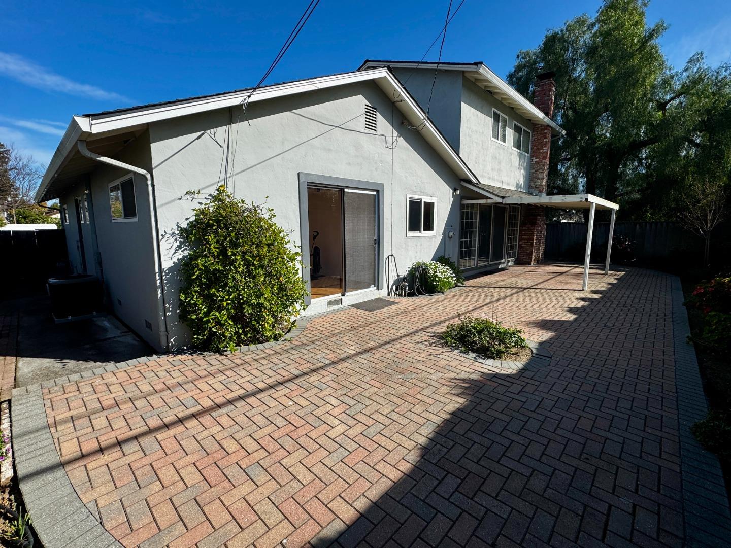 Detail Gallery Image 8 of 8 For 5059 Bel Estos Dr, San Jose,  CA 95124 - 5 Beds | 3 Baths