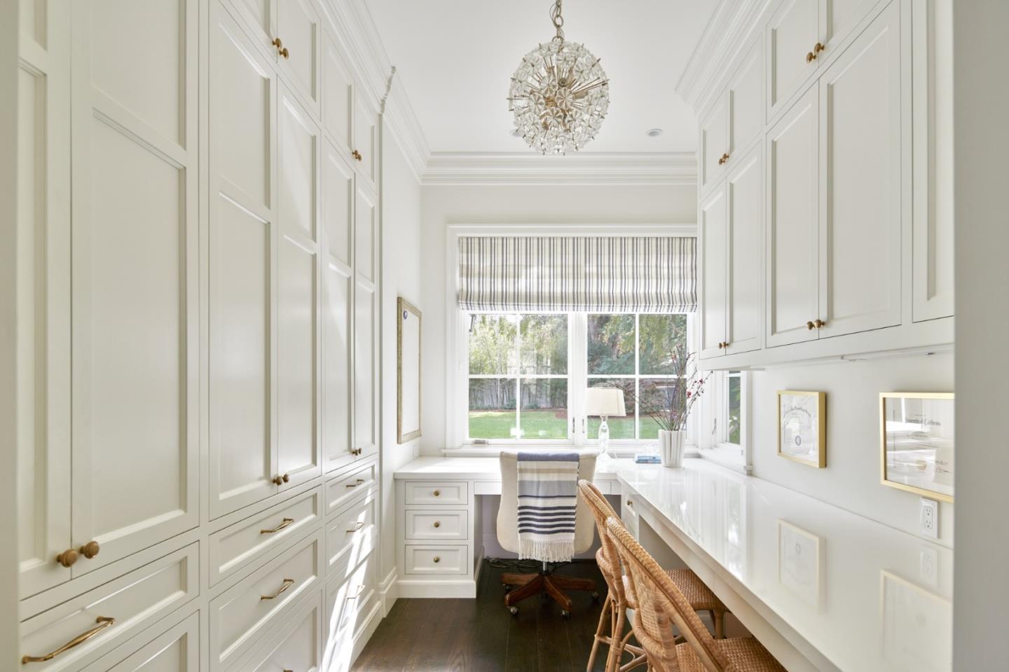 Detail Gallery Image 21 of 50 For 420 Magdalena Ave, Los Altos Hills,  CA 94024 - 4 Beds | 4/1 Baths