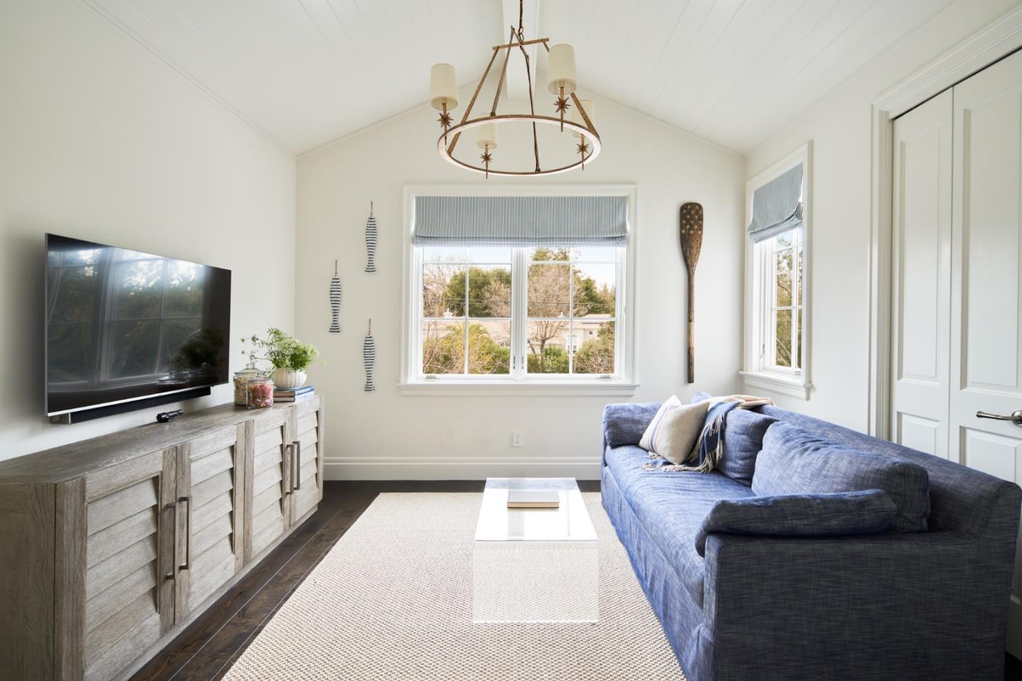 Detail Gallery Image 36 of 50 For 420 Magdalena Ave, Los Altos Hills,  CA 94024 - 4 Beds | 4/1 Baths