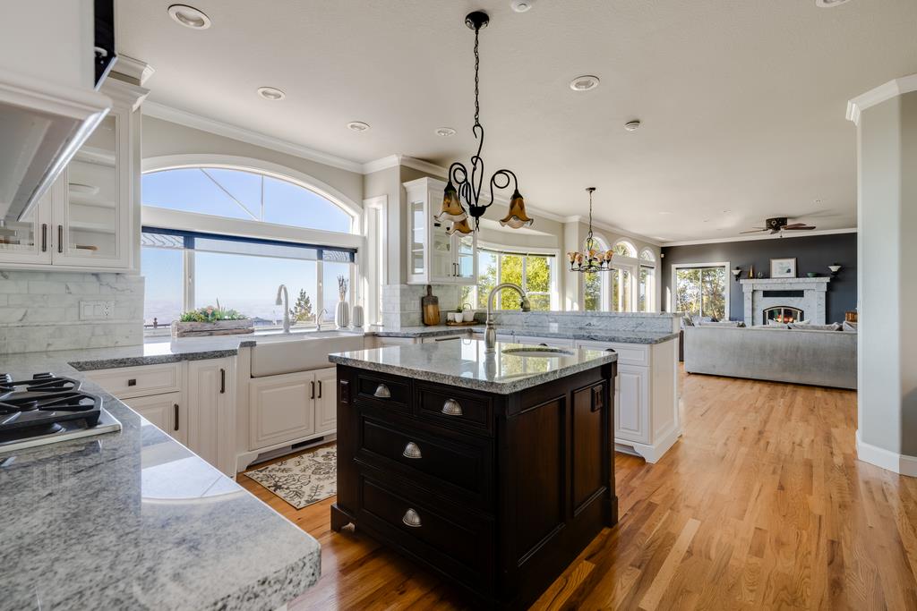 Detail Gallery Image 21 of 94 For 25220 Quail Ridge Rd, Los Gatos,  CA 95033 - 5 Beds | 3/1 Baths