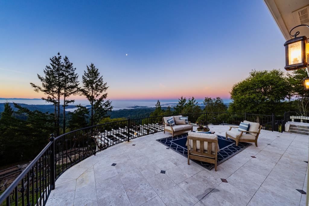 Detail Gallery Image 7 of 94 For 25220 Quail Ridge Rd, Los Gatos,  CA 95033 - 5 Beds | 3/1 Baths