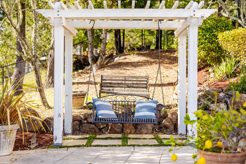 Detail Gallery Image 89 of 94 For 25220 Quail Ridge Rd, Los Gatos,  CA 95033 - 5 Beds | 3/1 Baths