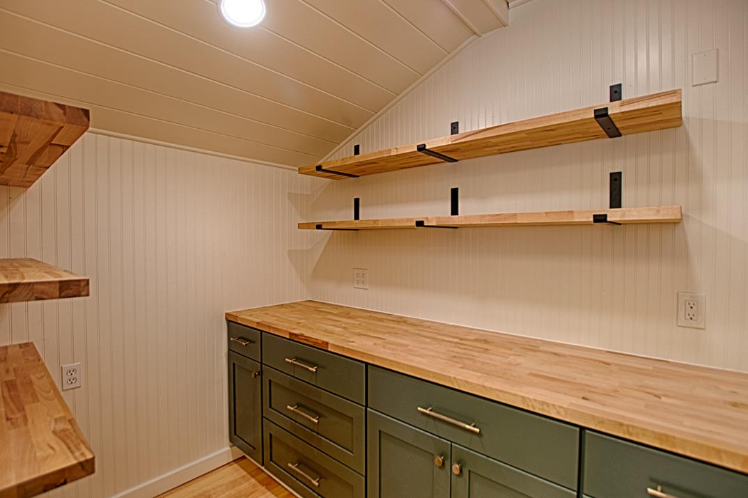 Detail Gallery Image 8 of 29 For 16 Mound Ave, Mount Hermon,  CA 95041 - 4 Beds | 2 Baths