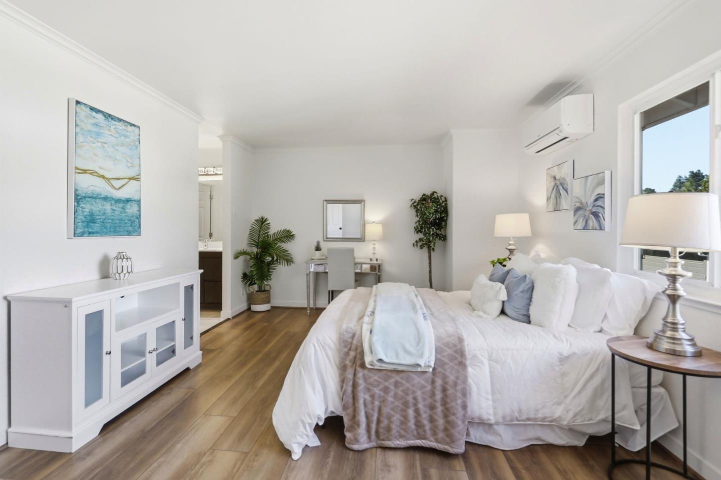 Detail Gallery Image 17 of 41 For 710 Winstead Ct, Sunnyvale,  CA 94087 - 2 Beds | 2/1 Baths