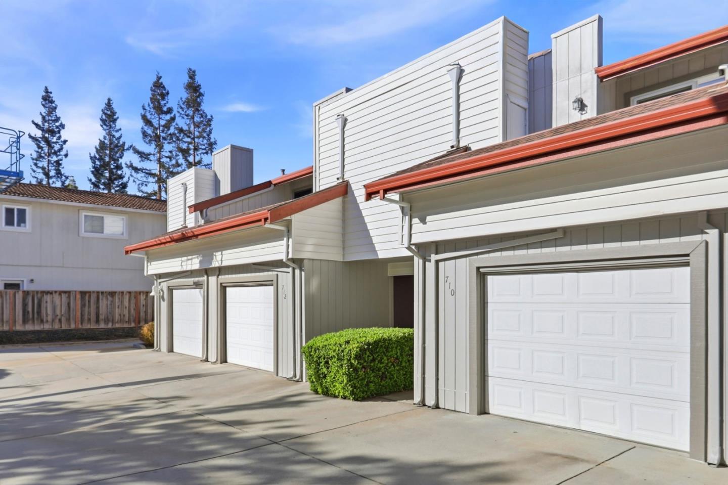 Detail Gallery Image 40 of 41 For 710 Winstead Ct, Sunnyvale,  CA 94087 - 2 Beds | 2/1 Baths