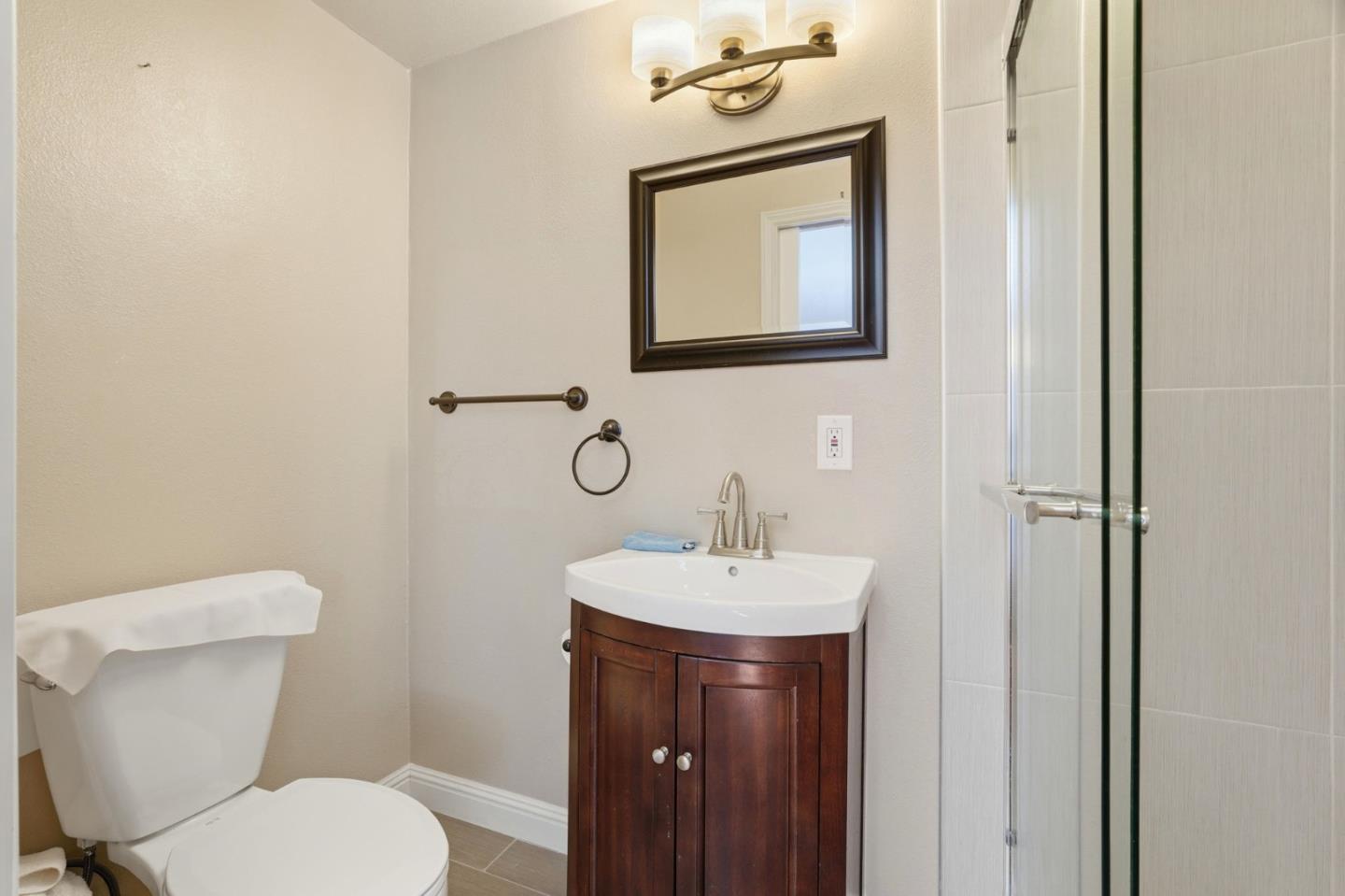 Detail Gallery Image 15 of 36 For 1780 Lark Ln, Sunnyvale,  CA 94087 - 4 Beds | 2 Baths