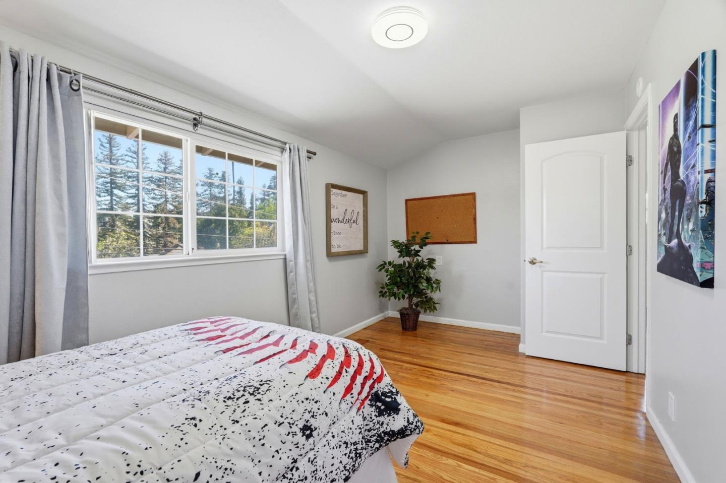 Detail Gallery Image 20 of 36 For 1780 Lark Ln, Sunnyvale,  CA 94087 - 4 Beds | 2 Baths