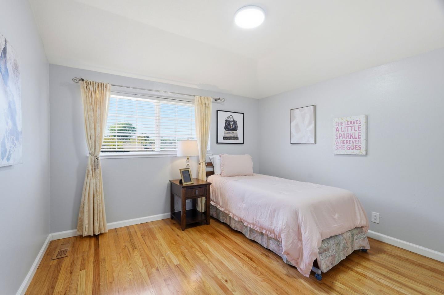 Detail Gallery Image 21 of 36 For 1780 Lark Ln, Sunnyvale,  CA 94087 - 4 Beds | 2 Baths