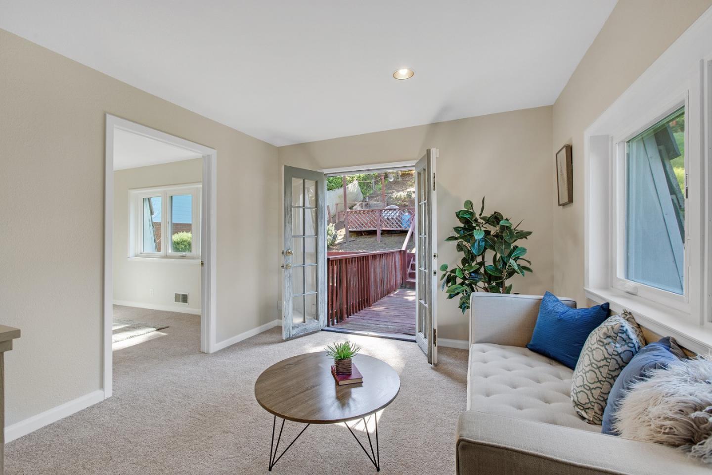 Detail Gallery Image 12 of 24 For 37 San Francisco Ave, Brisbane,  CA 94005 - 3 Beds | 2 Baths