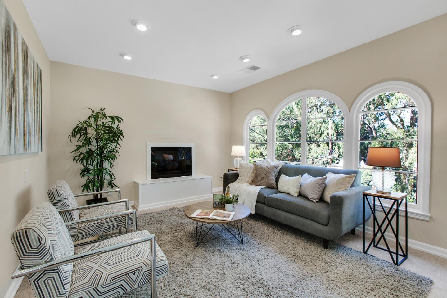 Detail Gallery Image 4 of 24 For 37 San Francisco Ave, Brisbane,  CA 94005 - 3 Beds | 2 Baths