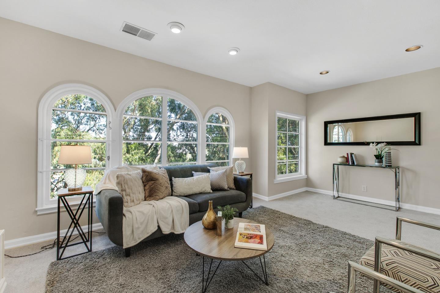 Detail Gallery Image 6 of 24 For 37 San Francisco Ave, Brisbane,  CA 94005 - 3 Beds | 2 Baths