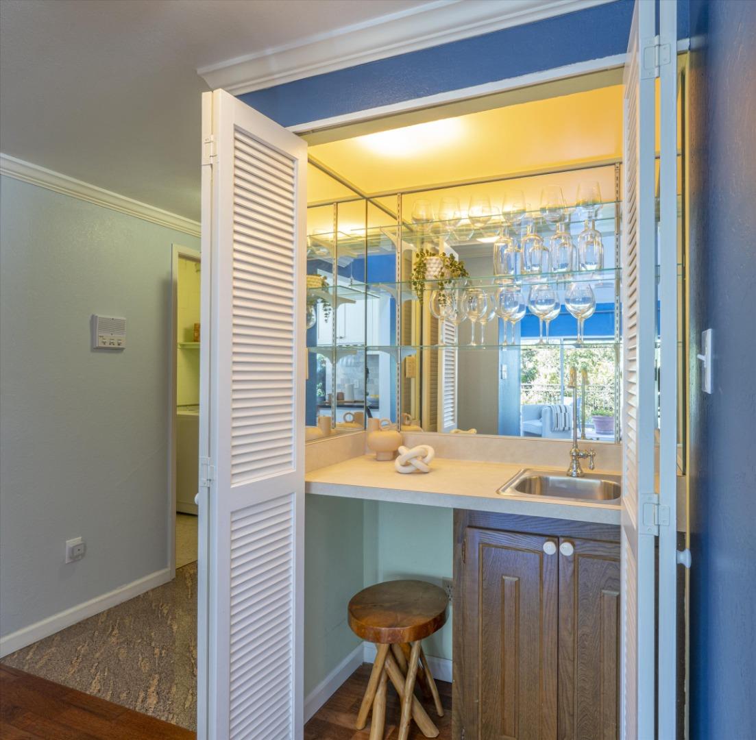 Detail Gallery Image 17 of 28 For 225 Virginia Ave Ph-D,  San Mateo,  CA 94402 - 2 Beds | 2 Baths