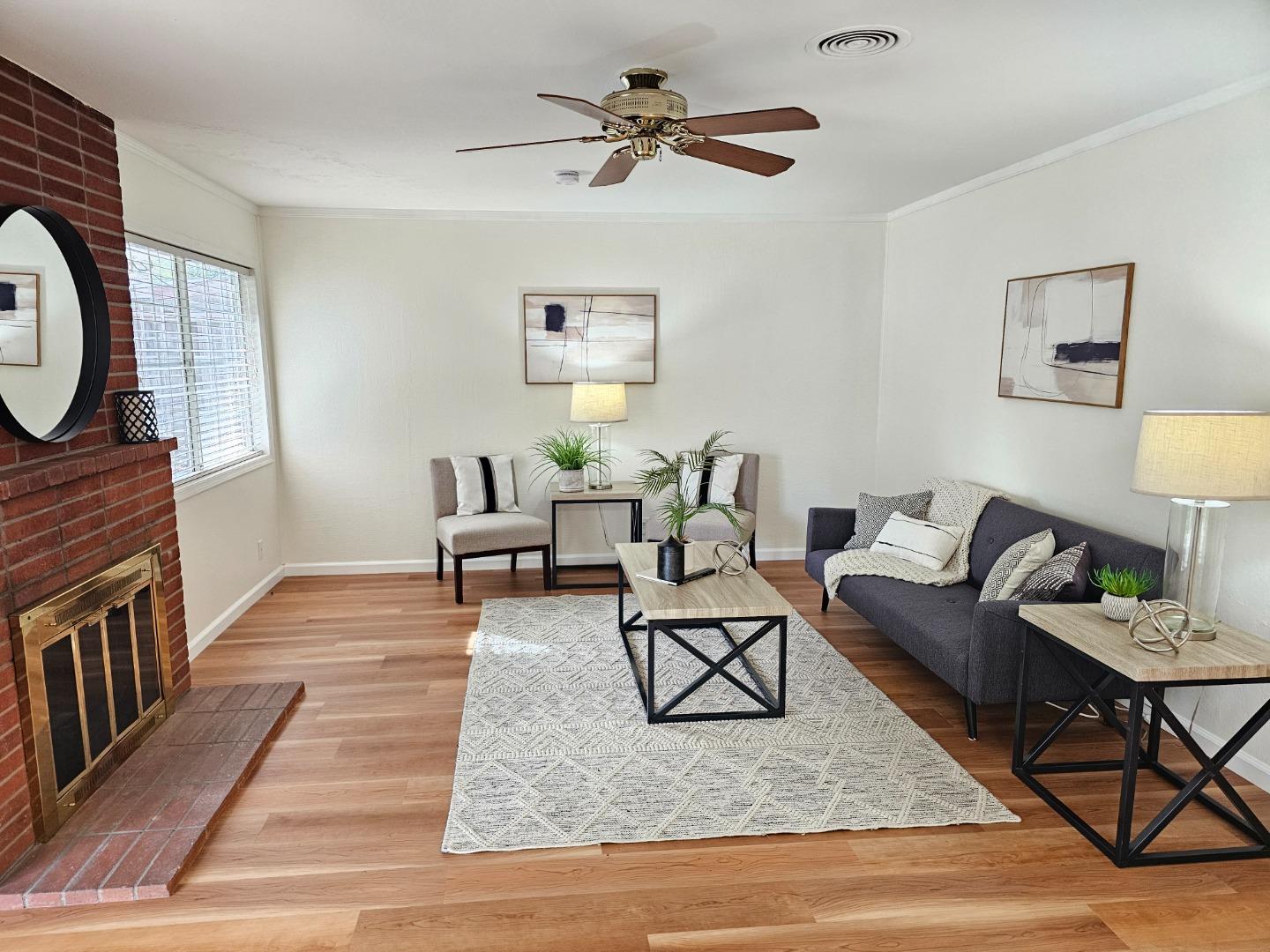 Detail Gallery Image 2 of 12 For 908 Redbird Dr, San Jose,  CA 95125 - 4 Beds | 2 Baths