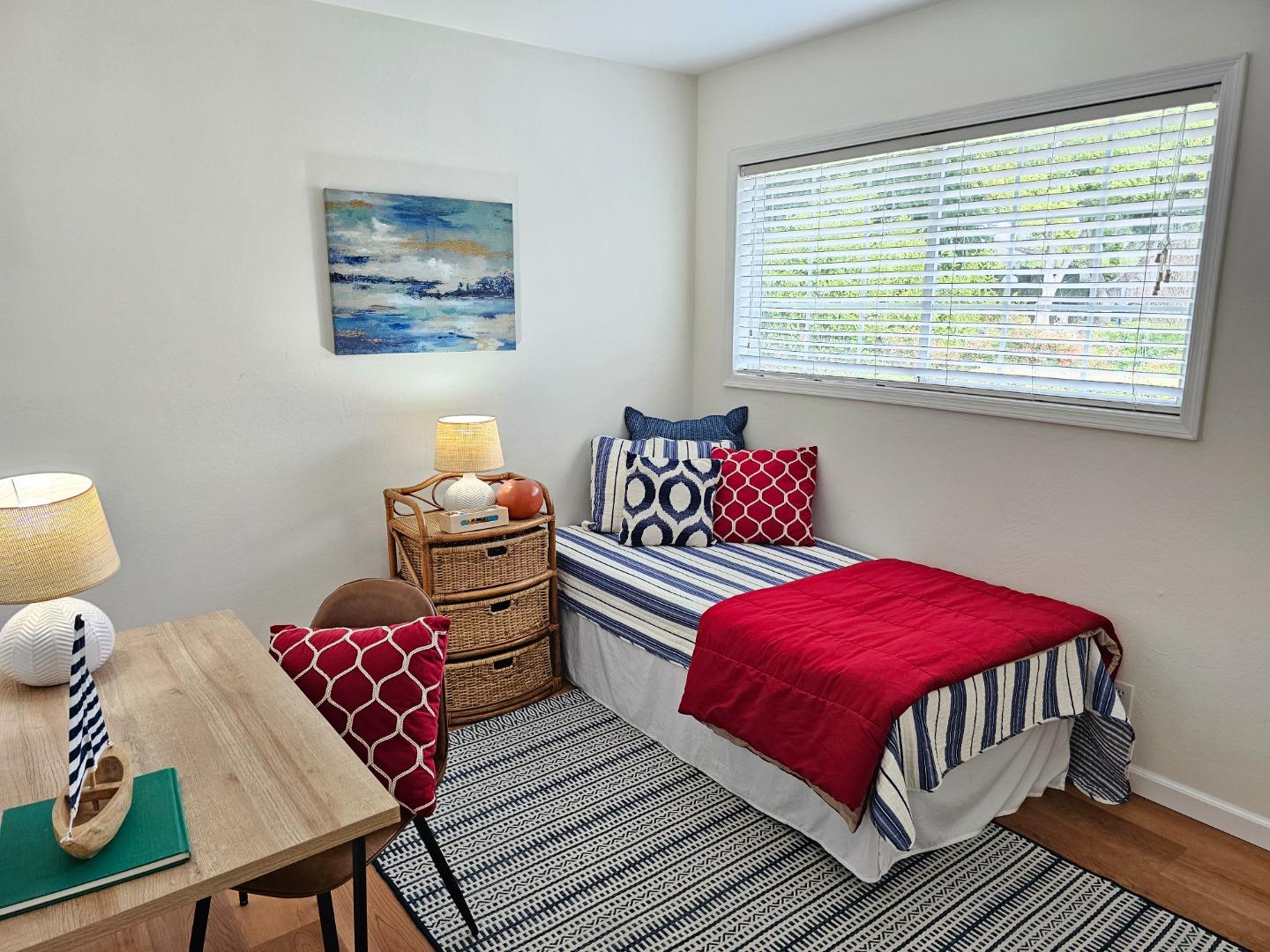 Detail Gallery Image 6 of 12 For 908 Redbird Dr, San Jose,  CA 95125 - 4 Beds | 2 Baths