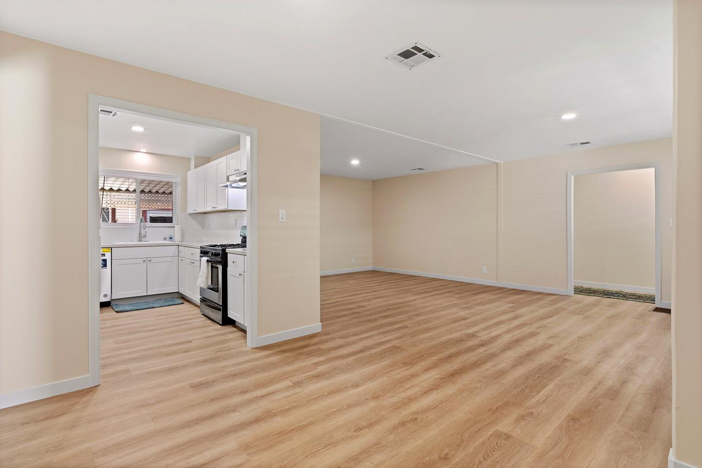 Detail Gallery Image 12 of 51 For 2395 Delaware Avenue #126,  Santa Cruz,  CA 95060 - 3 Beds | 2 Baths