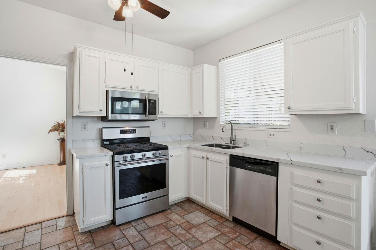 Detail Gallery Image 6 of 30 For 1109 Deerpark Rd, Oakley,  CA 94561 - 4 Beds | 2/1 Baths