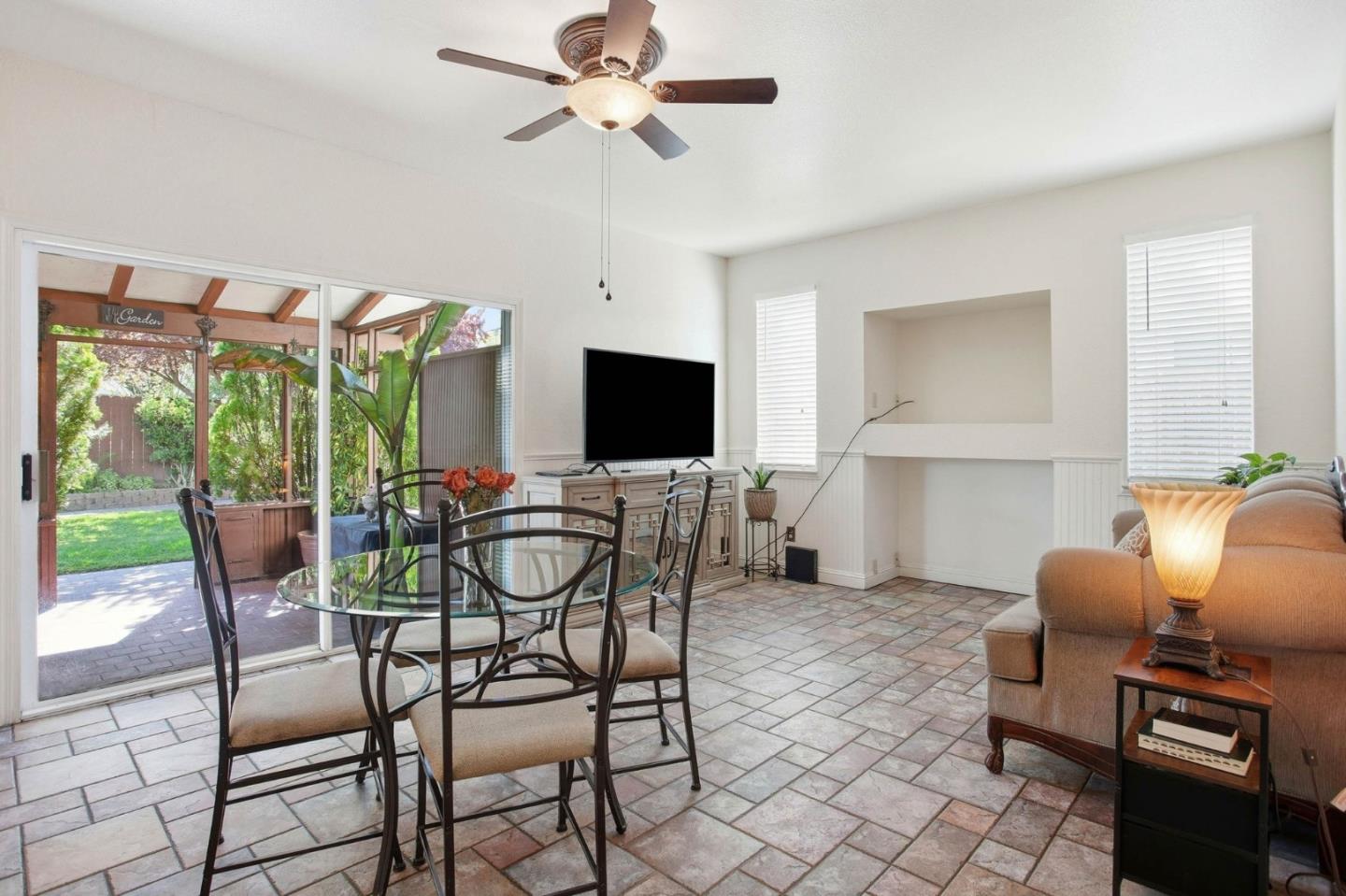 Detail Gallery Image 9 of 30 For 1109 Deerpark Rd, Oakley,  CA 94561 - 4 Beds | 2/1 Baths