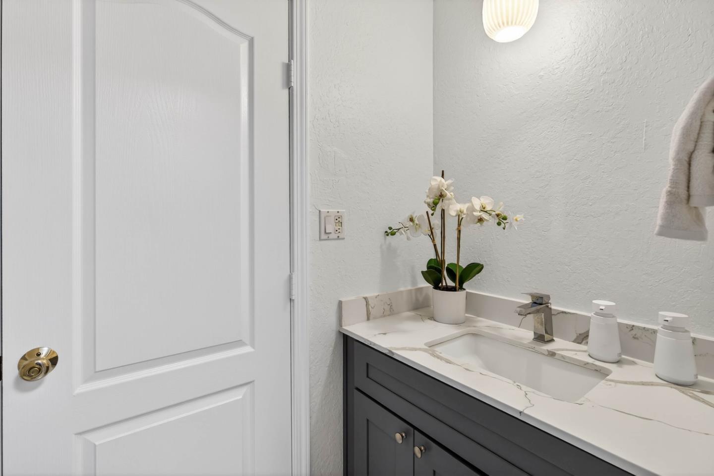 Detail Gallery Image 14 of 25 For 2755 Country Dr #136,  Fremont,  CA 94536 - 2 Beds | 1 Baths