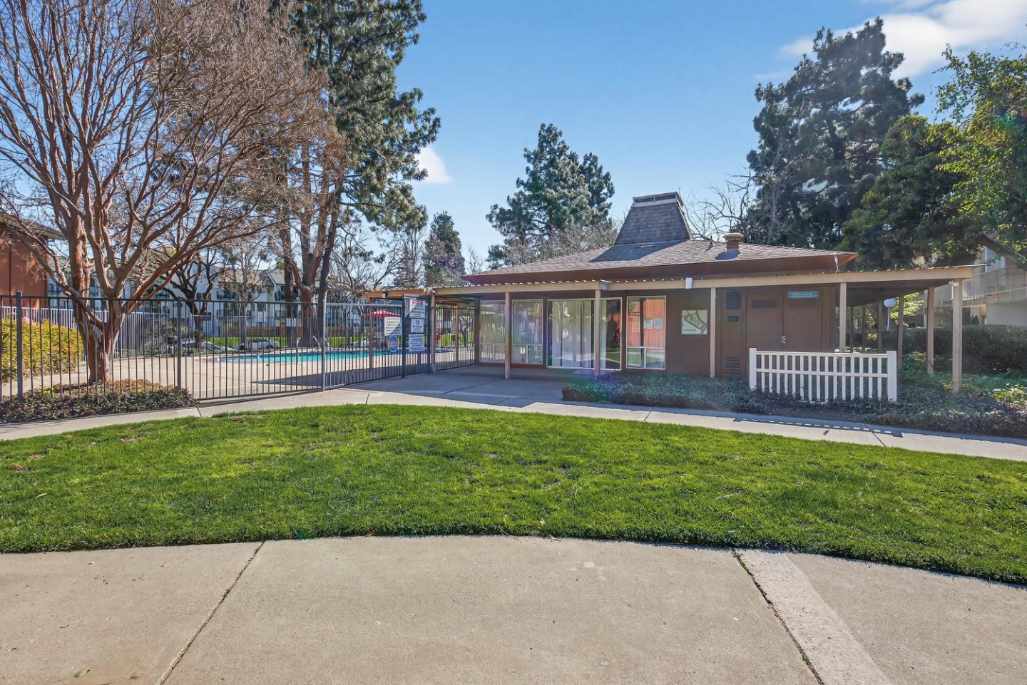 Detail Gallery Image 24 of 25 For 2755 Country Dr #136,  Fremont,  CA 94536 - 2 Beds | 1 Baths