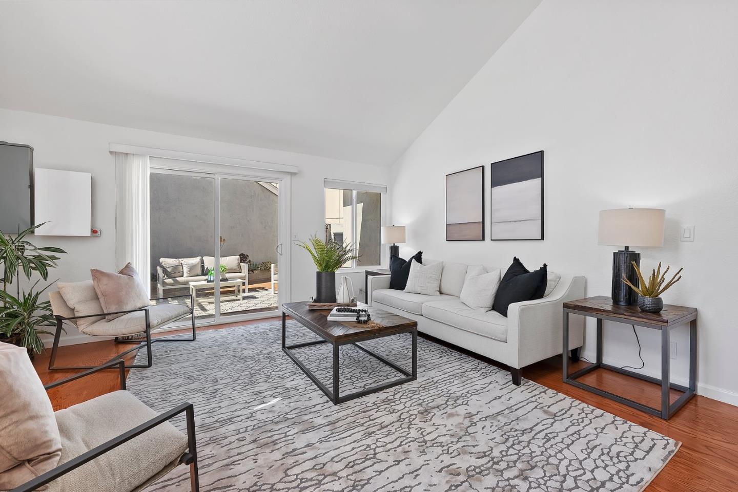 Detail Gallery Image 4 of 36 For 5343 Garrison Cir, San Jose,  CA 95123 - 3 Beds | 2 Baths